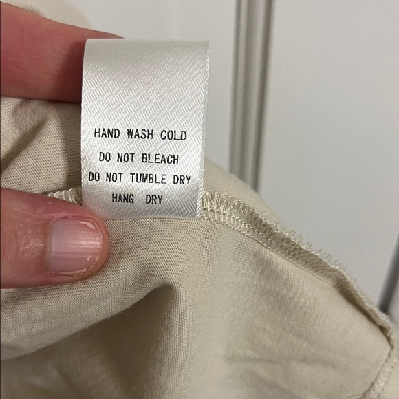 Women's Cream Camisole Top. 100% cotton. SZ med. NWT. Minimalist. Neutral - Picture 8 of 8